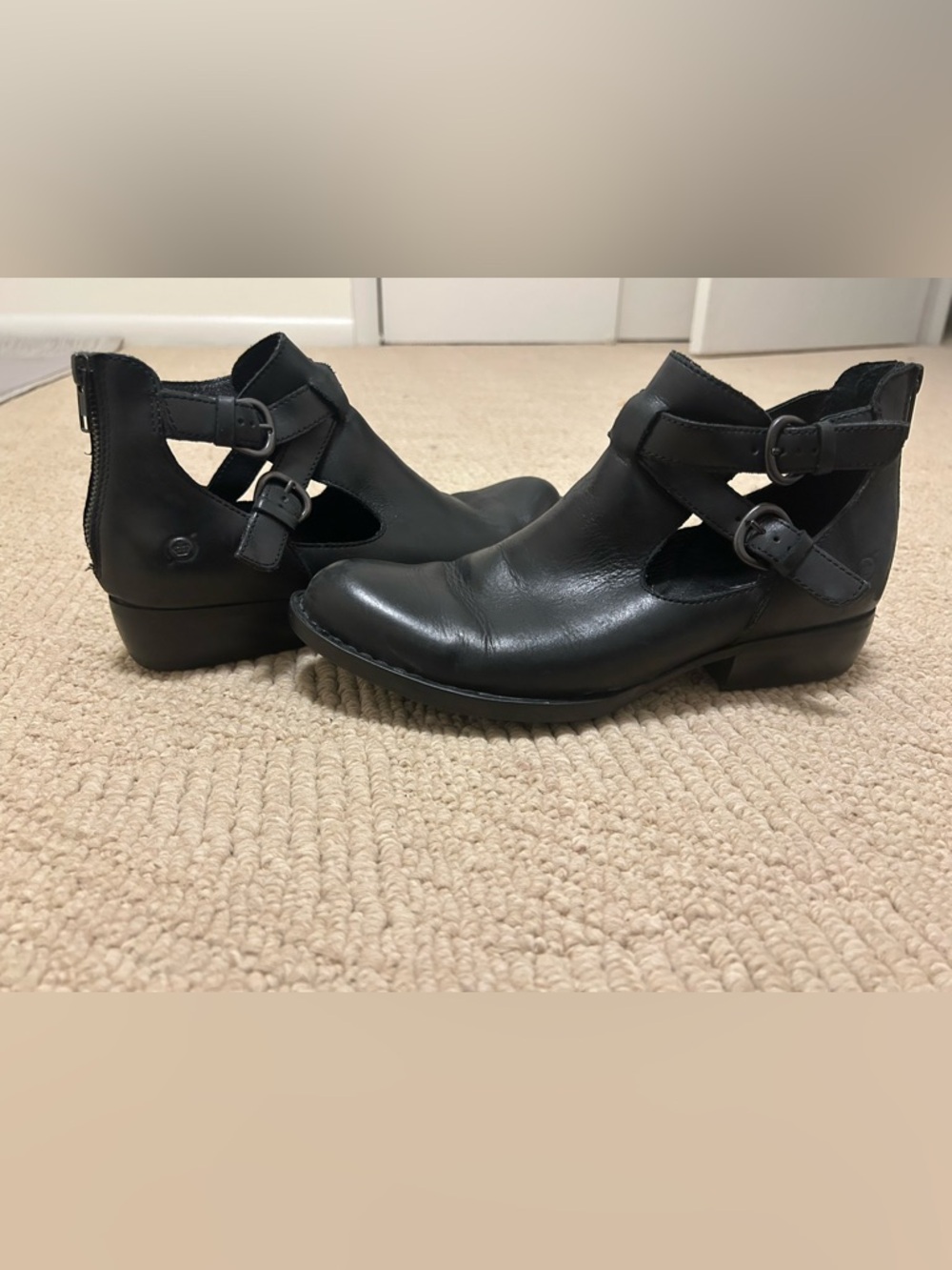 Women's Black Cutout Leather Ankle Boots